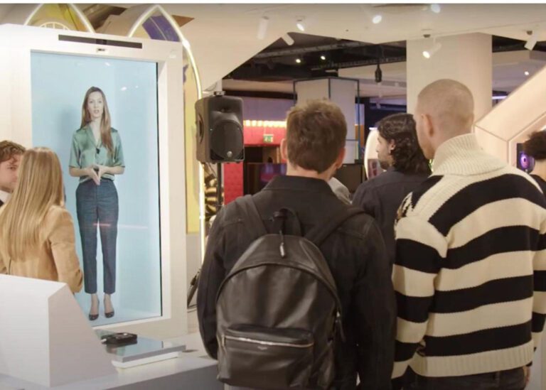 How Smartech Partnered with ARHT to Bring an Interactive Hologram Kiosk ...