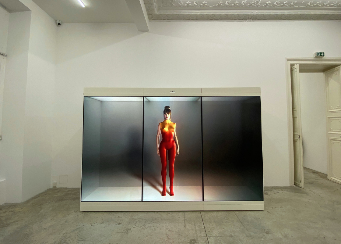 ARHT's Multi-Panel Holographic Display at Almine Rech Gallery in Paris, France.